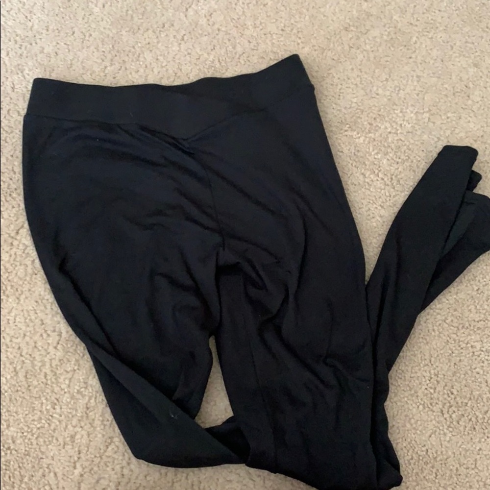 Booty lifting black leggings!